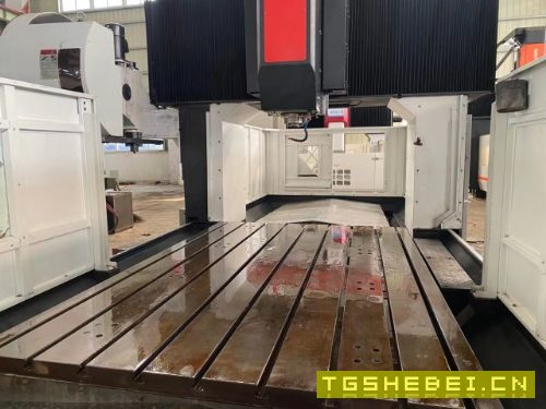 2518龙门加工中心一台