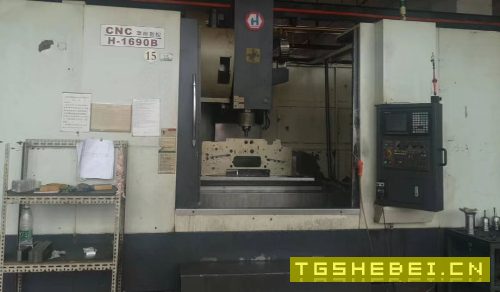 出售1690加工中心一台