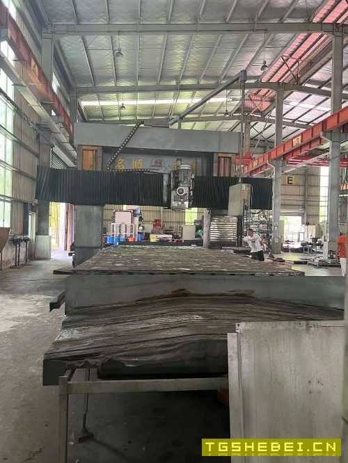 出售:台湾名顺6米龙门铣一台,工作台25006000