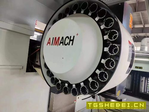 出售:台准1580带中心出水加工中心一台