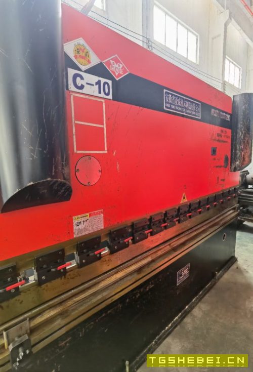 出售WF67K-100T/3200数控折弯机