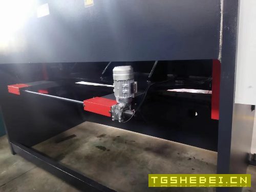 出售万达牌202500液压闸式剪板机
