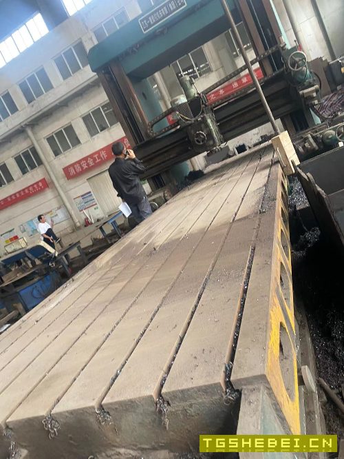出售2X8米龙门刨铣磨