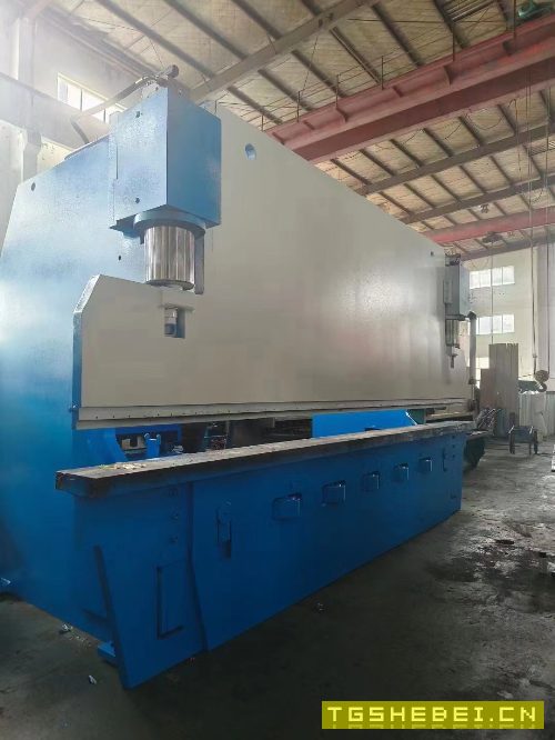 出售WF67K-400T/6000数控折弯机