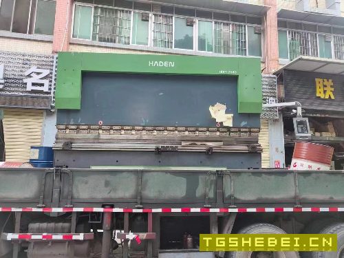 出售125吨四米折弯机和64000闸式剪板机
