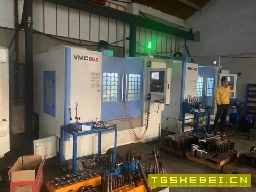 出售:同款两台;2021年广东乔鑫855加工中心