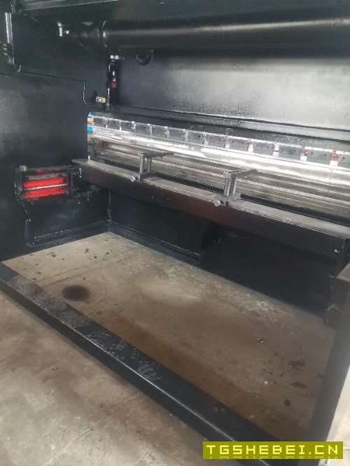 160T/3200双伺服数控折弯机