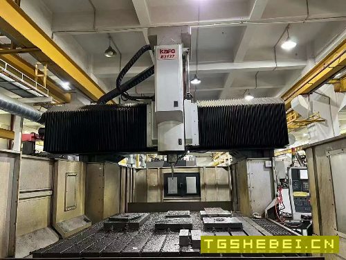 台湾高峰3127龙门加工中心