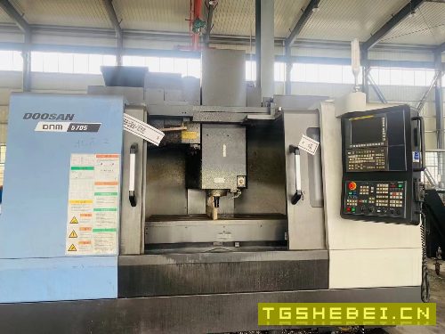 19年斗山5705(1米机)后置排销器,31万,带中心.