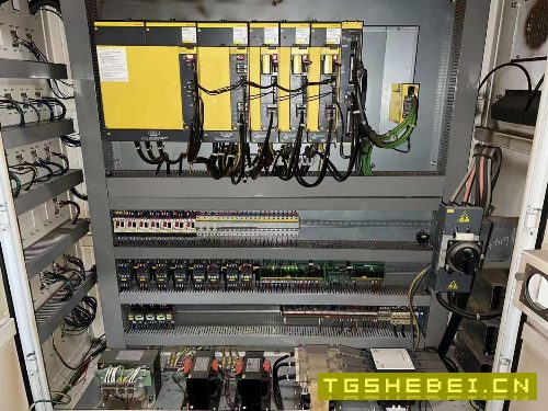 出售:纽威30120龙门加工中心,工作台3.814米