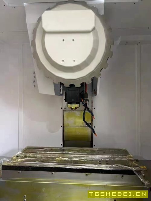 润星1050t,BT30主轴,2万转。2022年全新的。