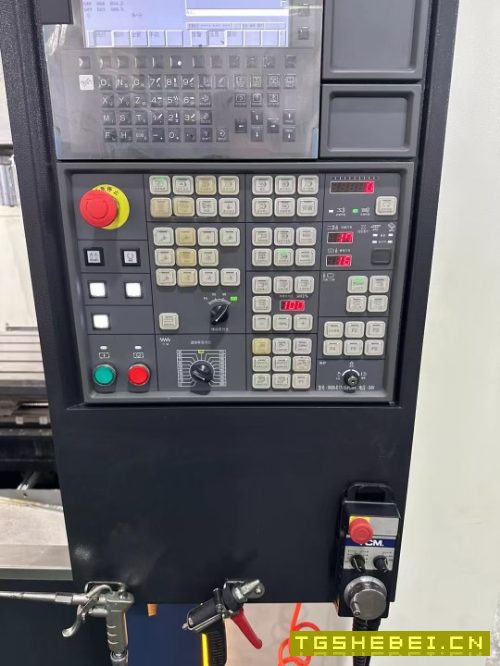 2台,台湾永进NCV-102AM加工中心