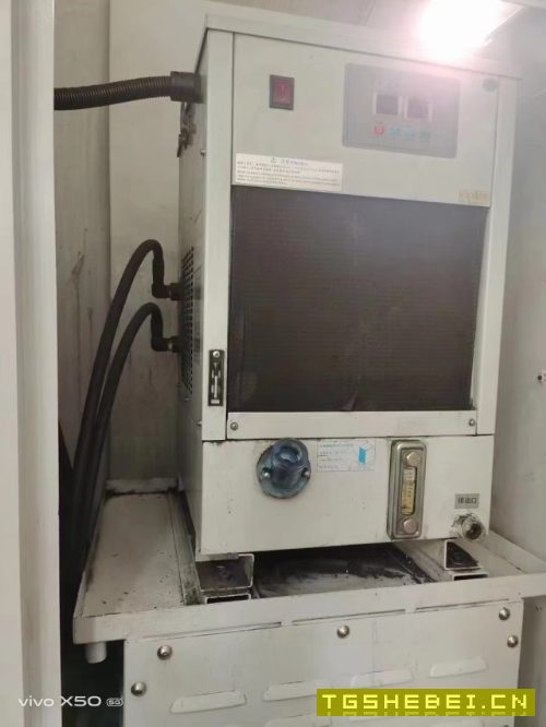 其锐达1270加工中心一台