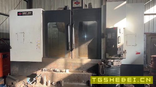 出售:南京新浙80v加工中心一台,相当于1580。三.