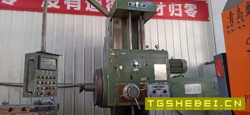 中捷611B镗床一台