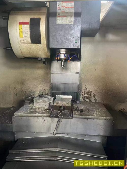 出售:江苏大侨1160加工中心一台