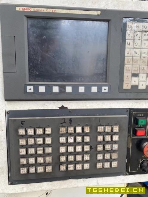 油机YV-600立车。