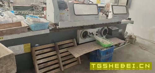 出售:2020年几乎安装未用上海机床厂M13321500外.
