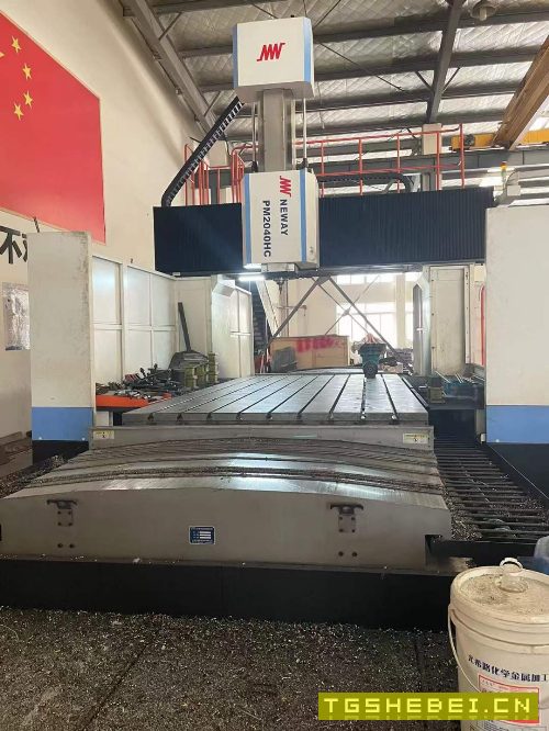 出售:2020年纽威2040龙门加工中心,方滑枕