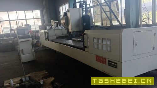 出售韩奥17年4500型材加工中心