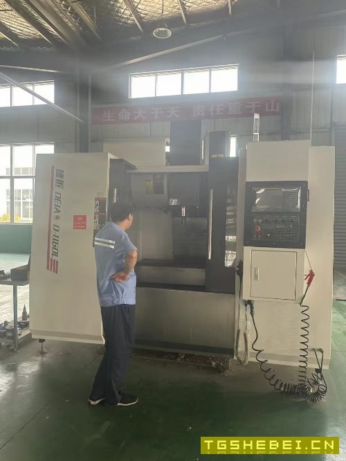 全新德匠1160加工中心，3线，在位出售