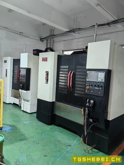 准新乔峰VH-85重型CNC[强]