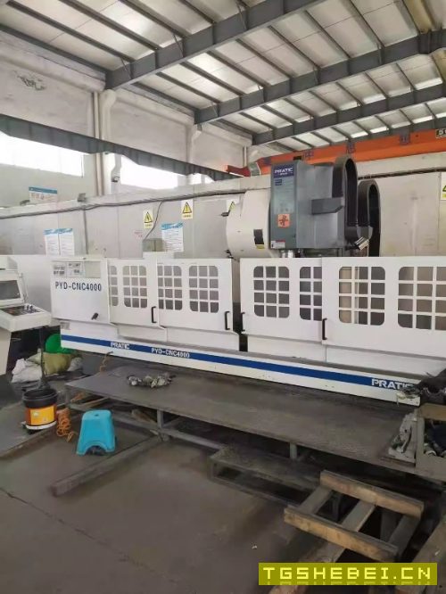 两台普拉迪4500型材加工中心