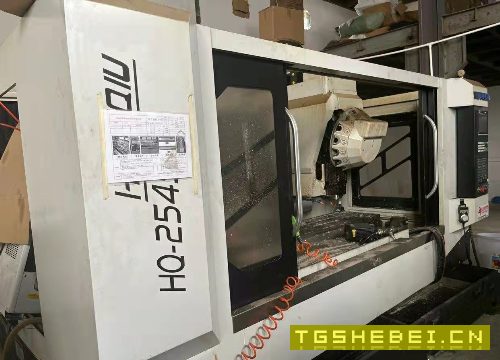 出售2450型材机2台