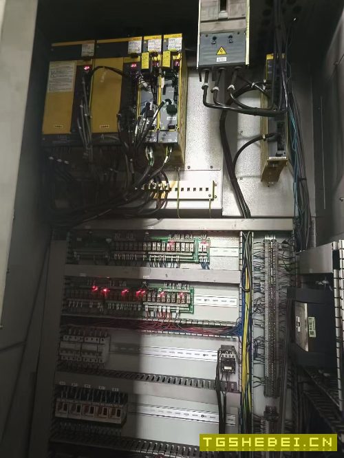 海天3018数控龙门铣,两线一硬,BT50齿轮头6000转,发.