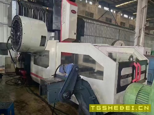 2017年乔峰2013龙门加工中心,台面2米1.1米,加工高度.