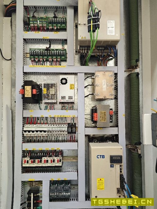 出售双刀架建哈数控立车VTCD70