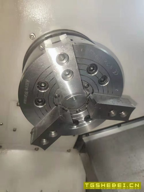 2021年日本原装泷泽2100L6数控斜轨车床,8寸液压中孔.