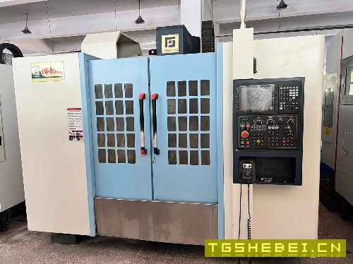 新到台功850工加中心,菱三M80系统,两线硬一.