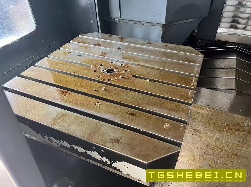 上海工厂刚刚买下纽威1006卧式单工位加工中心