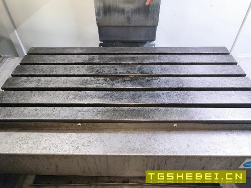 2018年其锐达850数控铣,三硬轨,导轨雪亮,发那科MF.