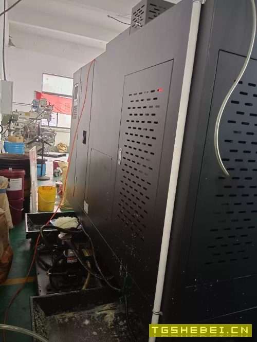 出售两台850加工中心