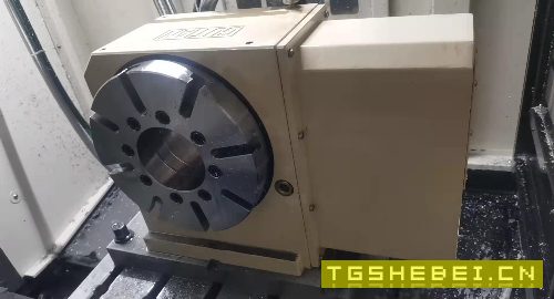20年台群850带四轴加工中心