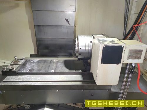 2014年台湾东台CMV-720A加工中心,发那科MD系统,三轴.