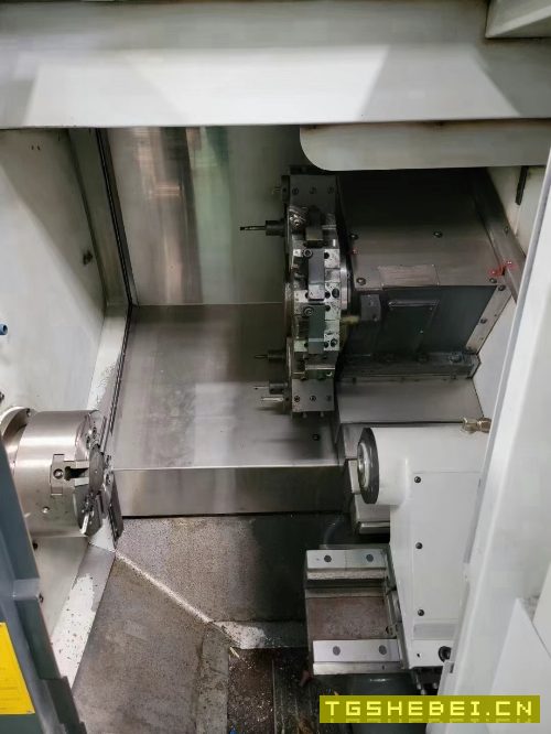 1890数控铣三硬轨三菱M70系统BT50主轴