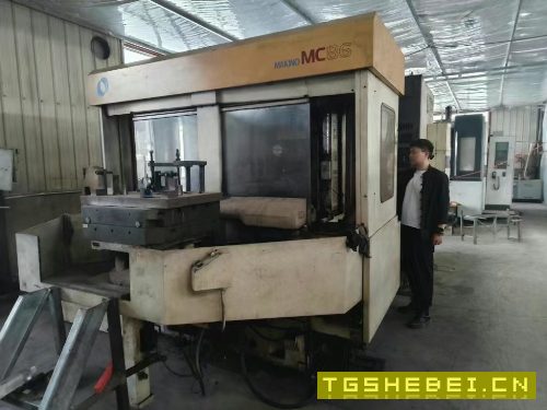 出售牧野630双工位卧加,BT50刀柄,66把刀库,硬轨,.