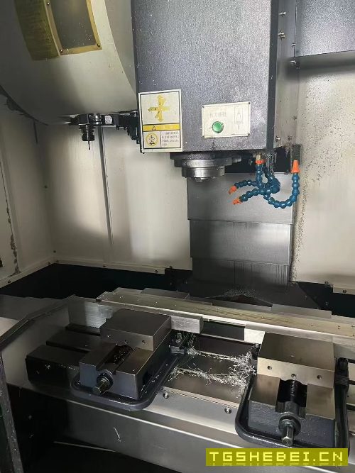 杭州惠勒850立式加工中心两台,