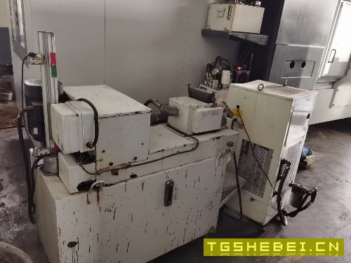 台湾高峰2616门龙加工中心法那科:oi-MD。轴主BT5.