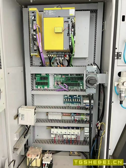 安装基本少用台湾威力1060加工中心40轴10000转