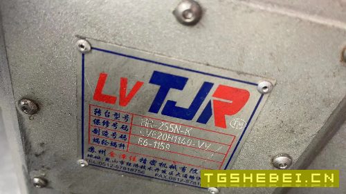 刚刚买下一台2021年南京新浙855立加、发那科MFPLUS系.