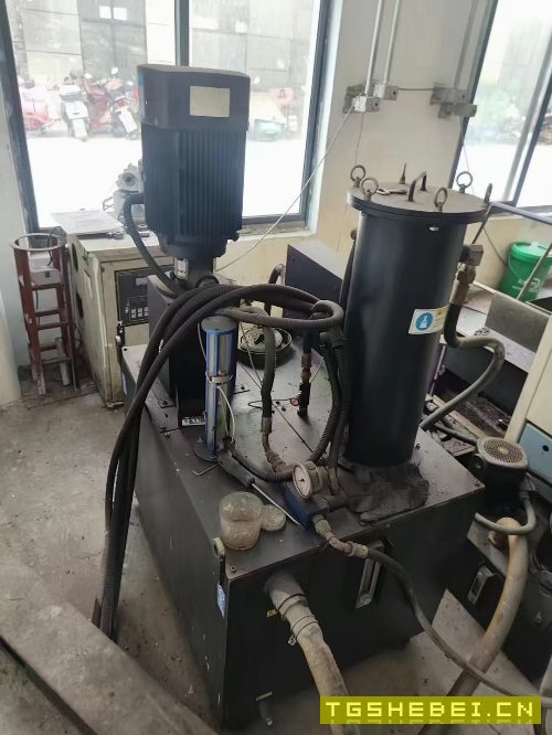 沈阳海克数控龙门钻，bt50主轴，6000转，带刀库，带中.