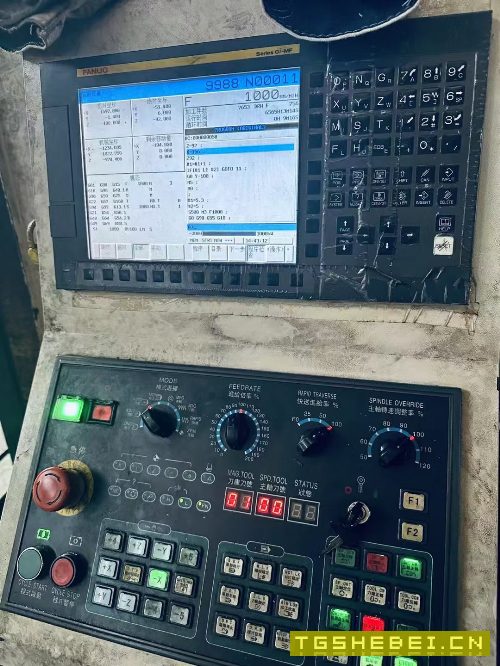 日威2805龙门加工中心,发那科MF系统,工作台5000/260.
