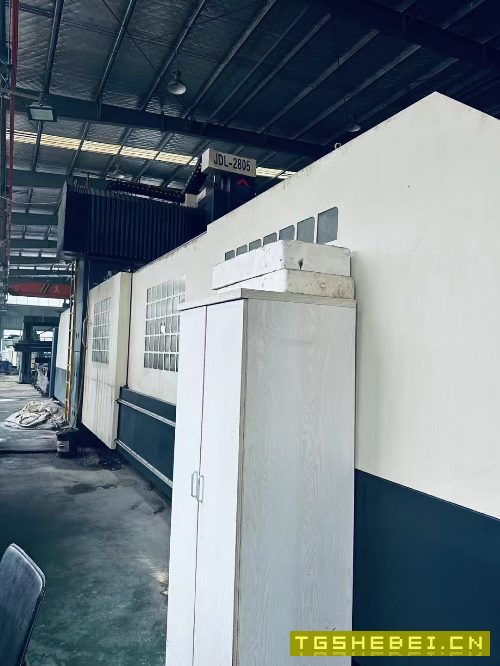 日威2805龙门加工中心，发那科MF系统，工作台5000/260.