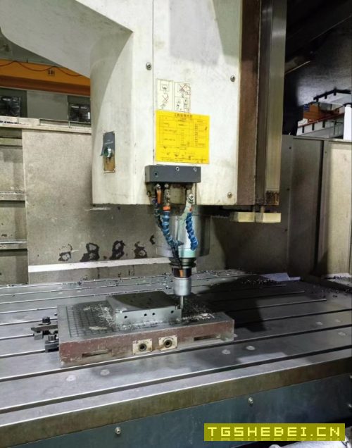 台湾高峰2015数控龙门、电主轴10000转速、两线一硬、法纳克系统