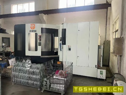 刚刚拿下:南京杰泽630卧式加工中心,主轴行程:1050&a.