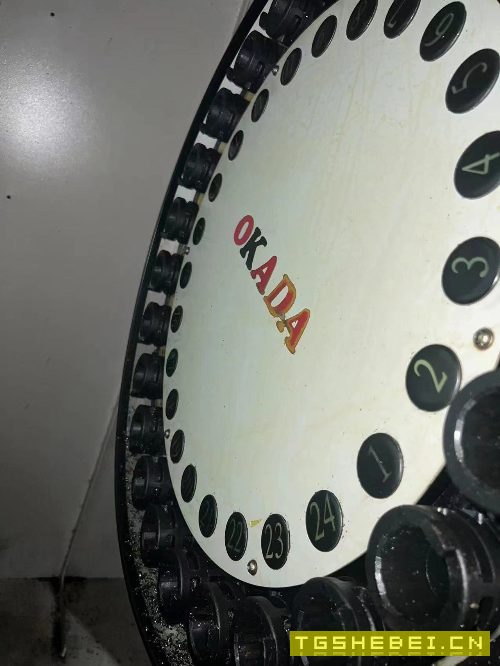 卧加一台型号S50L,Bt40主轴转速8000,三线轨